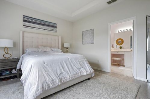 9956 Chadwick Dr, Fort Pierce FL 34987-2418 exterior