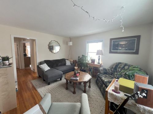 2037 Helena St, Madison WI 53704-5519 exterior