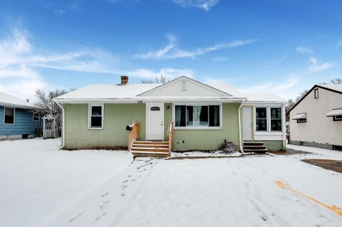 238 Spruce St, South Saint Paul MN 55075-3445 exterior