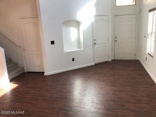 7916 Baja Stone Ave, Tucson AZ  85756-8477 exterior