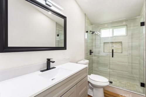 518 Orangethorpe Ave, Fullerton CA  92832-2803 exterior