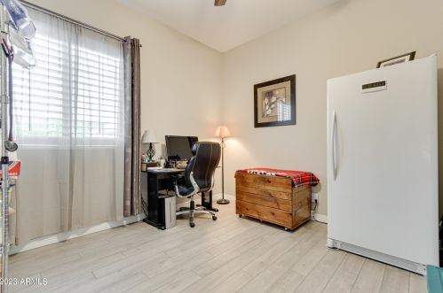 8607 16 Dr, Phoenix AZ 85007-4402 exterior