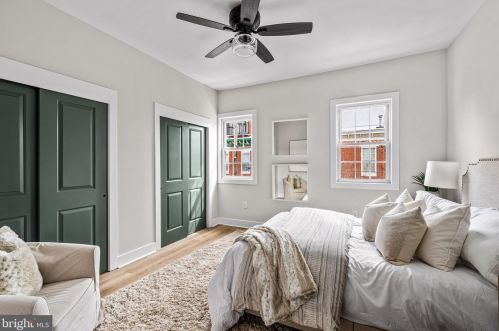 831 Greenwich St, Philadelphia PA 19147-6409 exterior