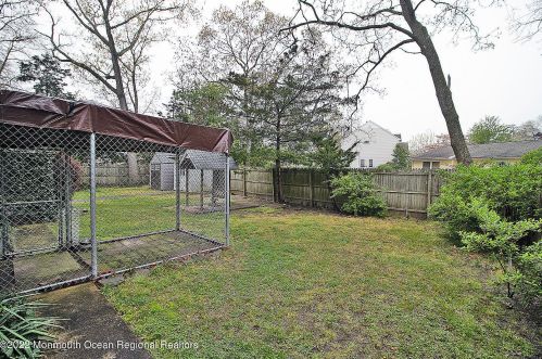 202 Conifer Dr, Lacey NJ 08731-3003 exterior