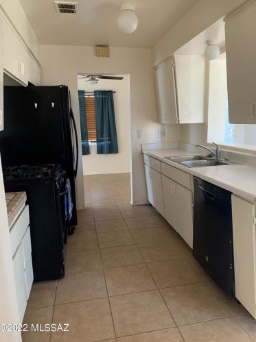 6272 28th St, Tucson AZ  85711-6808 exterior