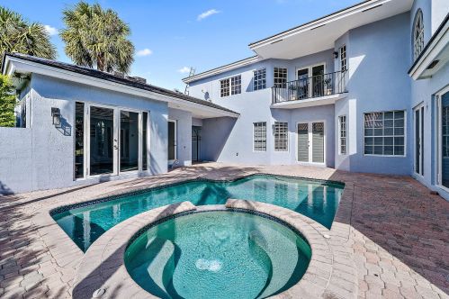 1710 2 Ave, Boca Raton FL 33432-7229 exterior