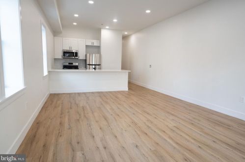 1500 Dickinson St, Philadelphia PA 19146-4757 exterior