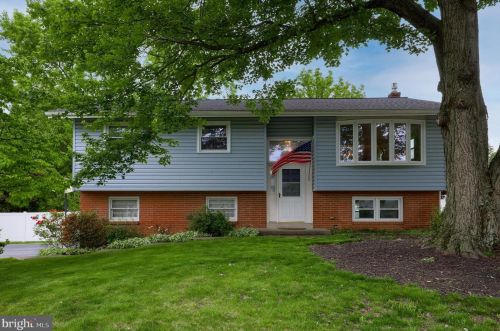 1117 Devonshire Rd, Lancaster, PA 17601-1649