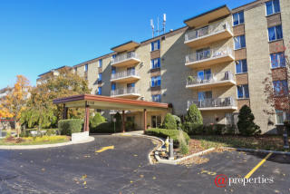 110 Butterfield Rd, Elmhurst IL  60126-5067 exterior