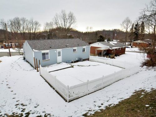 714 Providence Dr, Pittsburgh PA 15239-2258 exterior