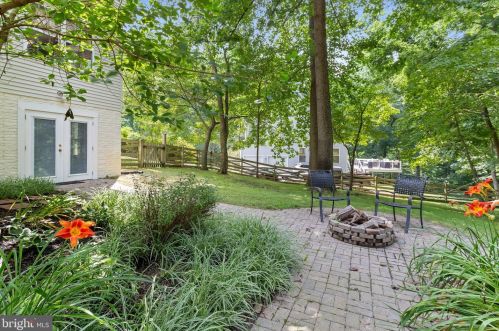 1432 Carlon Ct, Huntingtown MD 20639-2338 exterior