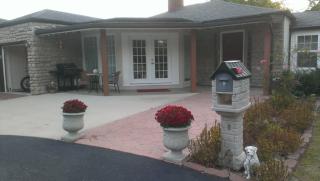 9 Robin Hill Ln, Belleville, IL 62221-6600