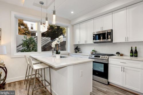 1404 Meridian Pl, Washington, DC 20010-1924