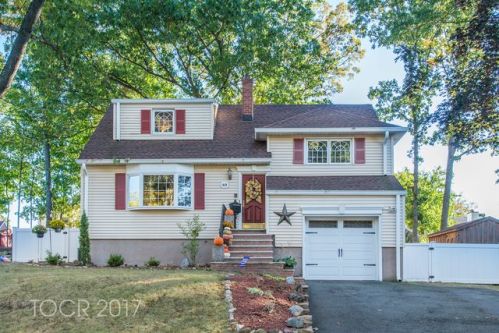 40 Barbara Rd, Dumont, NJ 07628-1402