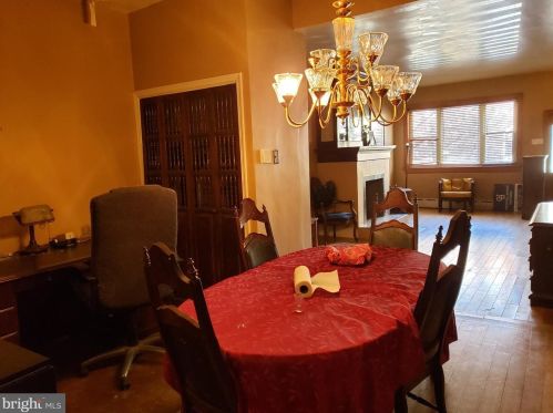 1602 Jackson St, Philadelphia PA 19145-3844 exterior