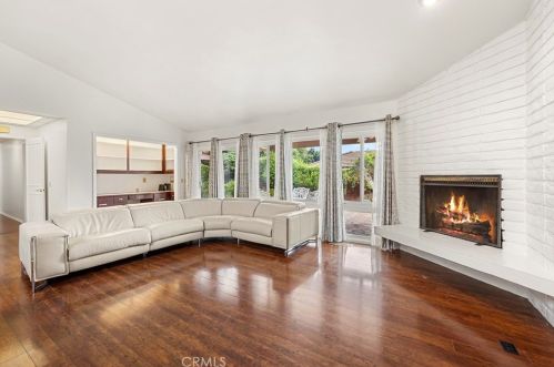 1324 Kroeger Ave, Fullerton CA exterior