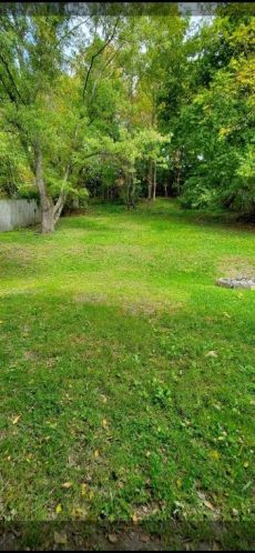 3204 Universal Rd, Pittsburgh PA 15235-2505 exterior