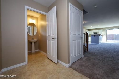 7017 Ladys Thumb Ln, Tucson AZ  85756-5197 exterior