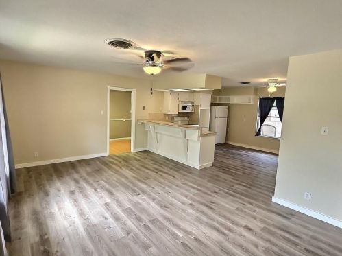 3216 Barton View Dr, Austin TX  78735-6901 exterior