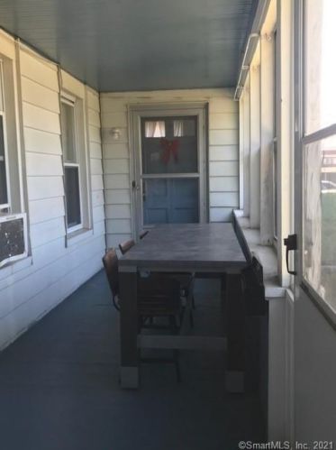 2 Plymouth Ave, Norwalk, CT 06851-3622