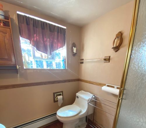 8355 Kedvale Ave, Chicago IL 60624-3529 exterior