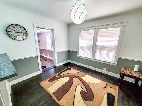 8029 Maplewood Ave, Chicago IL  60652-2807 exterior