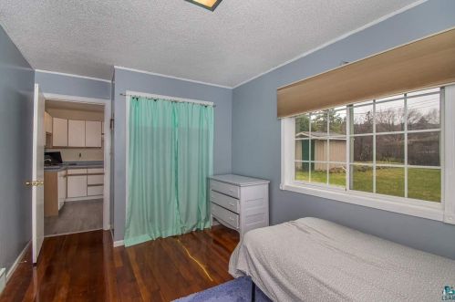 4223 Jay St, Duluth MN 55804-1457 exterior