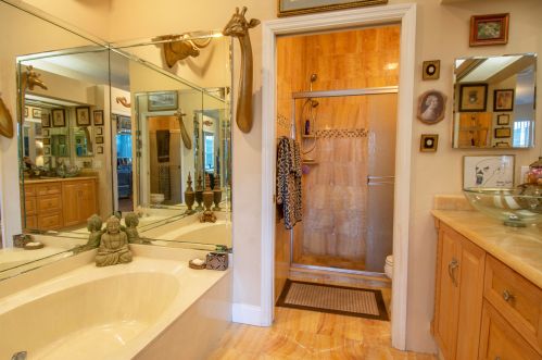 425 Fairway Lndg, Fort Pierce FL 34986-2166 exterior