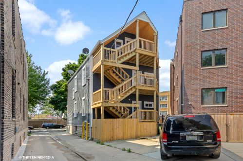 2834 Melrose St, Chicago IL  60618-5847 exterior