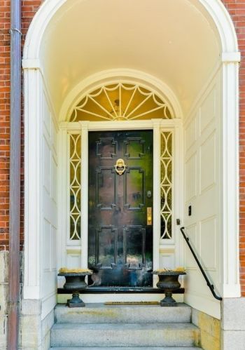 48 Mount Vernon St, Boston MA  02132-2810 exterior