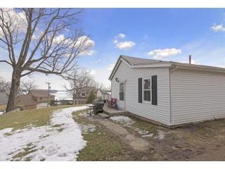 4556 Island View Dr, Orono, MN 55364-9387