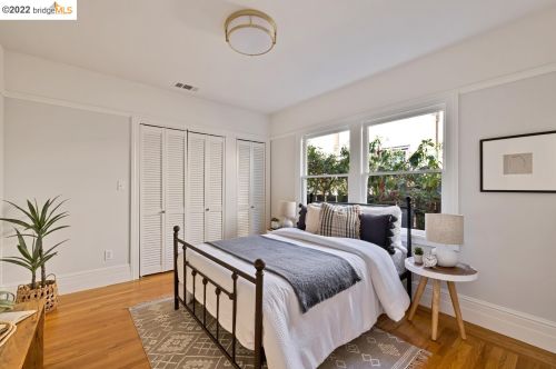 1614 Capistrano Ave, Berkeley CA 94707-1803 exterior