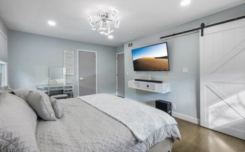 1626 Larkspur Dr, Mountainside NJ  07092-1347 exterior