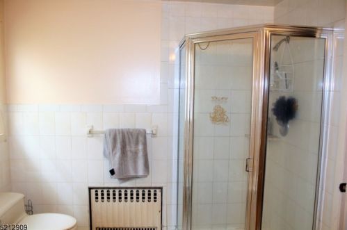 148 Columbus Ave, Hasbrouck Heights NJ 07604-1621 exterior