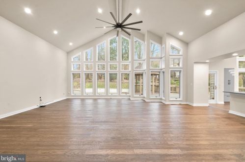 13708 Valley Dr, Rockville MD  20850-5402 exterior