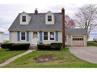 15 Brookwood Rd, Bristol, RI 02809-1202