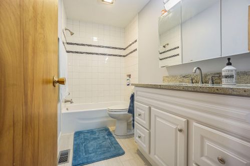 6032 Devon St, Kalamazoo MI  49024-2646 exterior