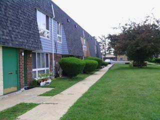 1750 Tomlinson Rd, Philadelphia PA  19116-3886 exterior