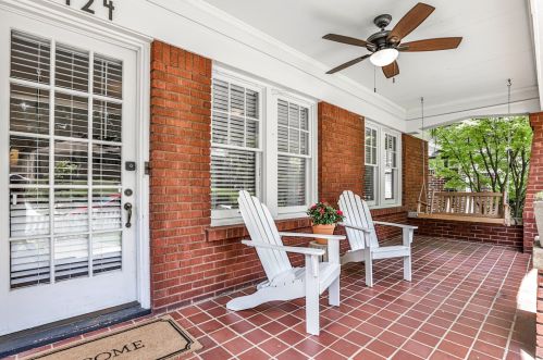 2424 Glenwood Dr, Atlanta GA  30305-4341 exterior