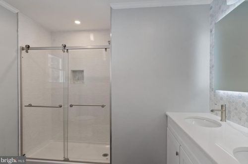 303 Carter Rd, Princeton NJ 08540-7419 exterior