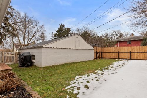 730 53rd St, Milwaukee WI  53208-3019 exterior