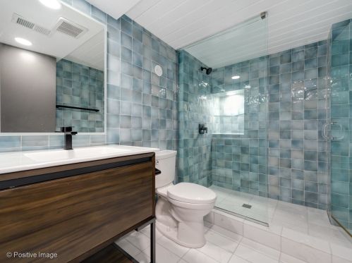 420 Grand Ave, Chicago IL 60612-1144 exterior