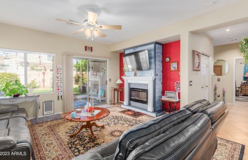 2036 Riviera Dr, Chandler AZ 85249-4867 exterior