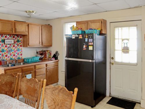 940 Mcreynolds Ave, Grand Rapids MI 49504-4439 exterior