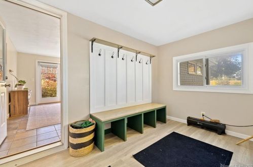 87 Thorpe Ave, Meriden CT 06450-4843 exterior