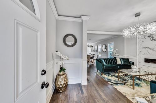 245 13 Ave, Broadview IL 60153-1407 exterior