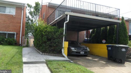 829 Decatur St, Washington DC  20017-3918 exterior