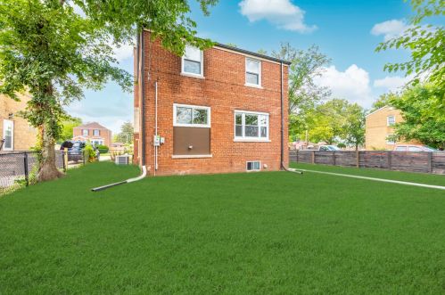 2301 17 Ave, Broadview IL 60153-2904 exterior