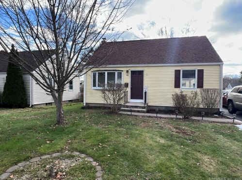 96 Country Club Rd, New Britain CT  06053-1022 exterior