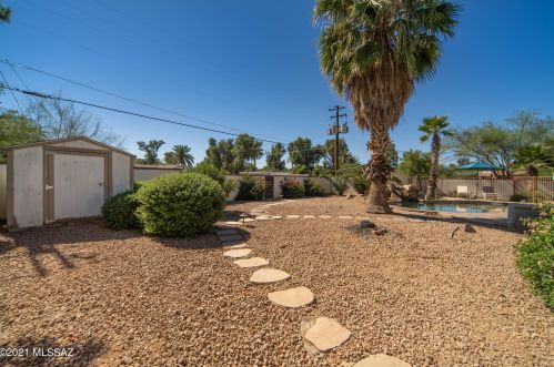 4002 Calle De Jardin, Tucson AZ 85711-3411 exterior